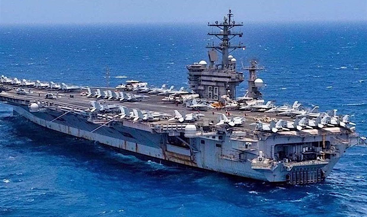 US Aircraft Carrier Eisenhower Escaped Far and halted Air Traffic for two days after Yemeni Rebels Attack