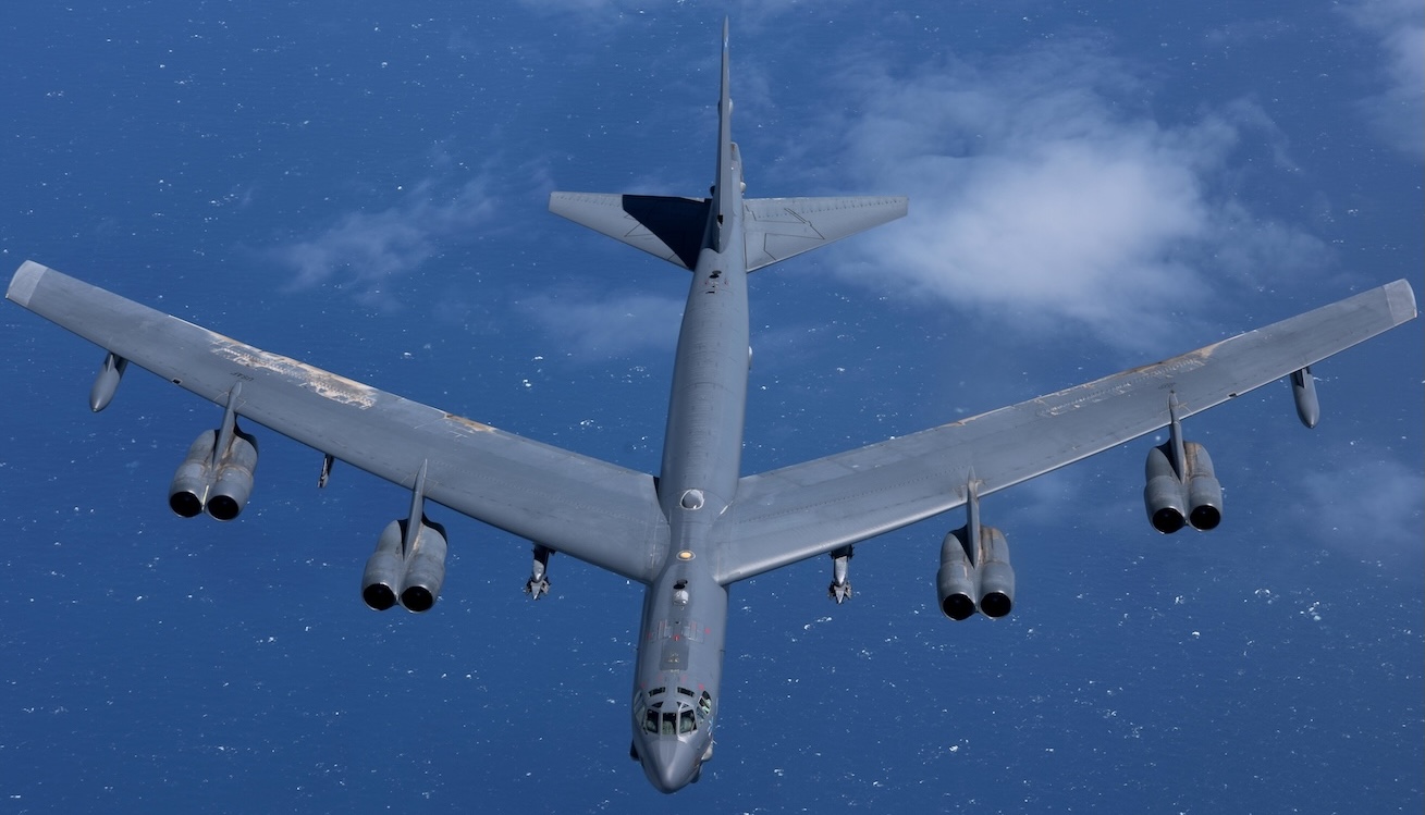 Dangerous NATO’s Actions near BLACK SEA! Alarming Presence of US B-52H Stratofortress Bomber Spotted over Bulgaria