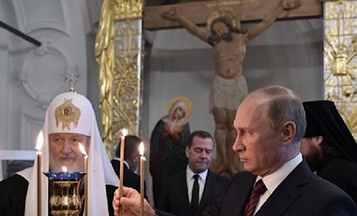 PUTIN: CRISTIANO POTENTE E VINCENTE. Il Presidente Russo “Statista 7.0” di fronte al Circo di Clown Diabolici NWO-NATO